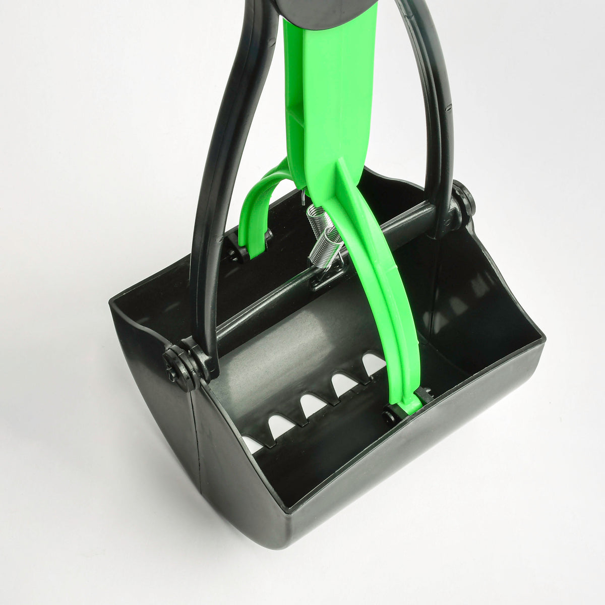 Folding Claw Waste Scooper